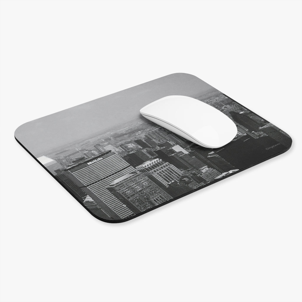 New York Manhattan Black and White Skyline Mouse Pad (Rectangle)